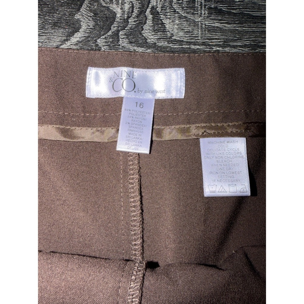 Nine & Co by‎ Nine West Womens 16 Brown Cropped Pants Button Hem Stretch - Picture 3 of 5